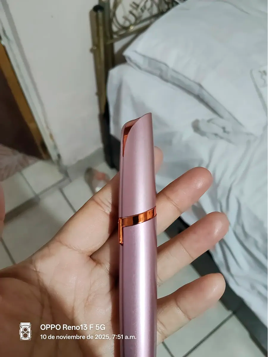 Depiladora Flawless para cejas y rostro
