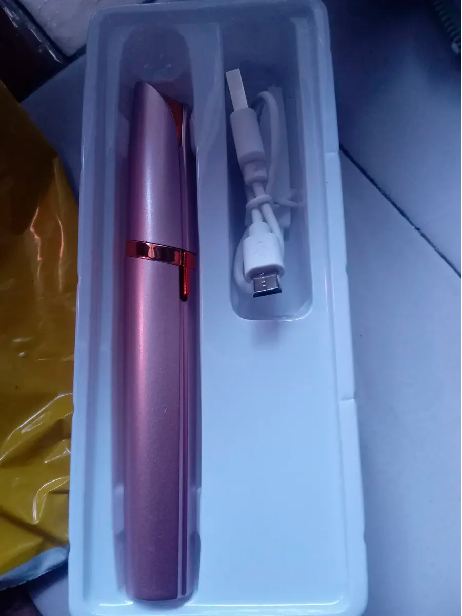 Depiladora para cejas con luz