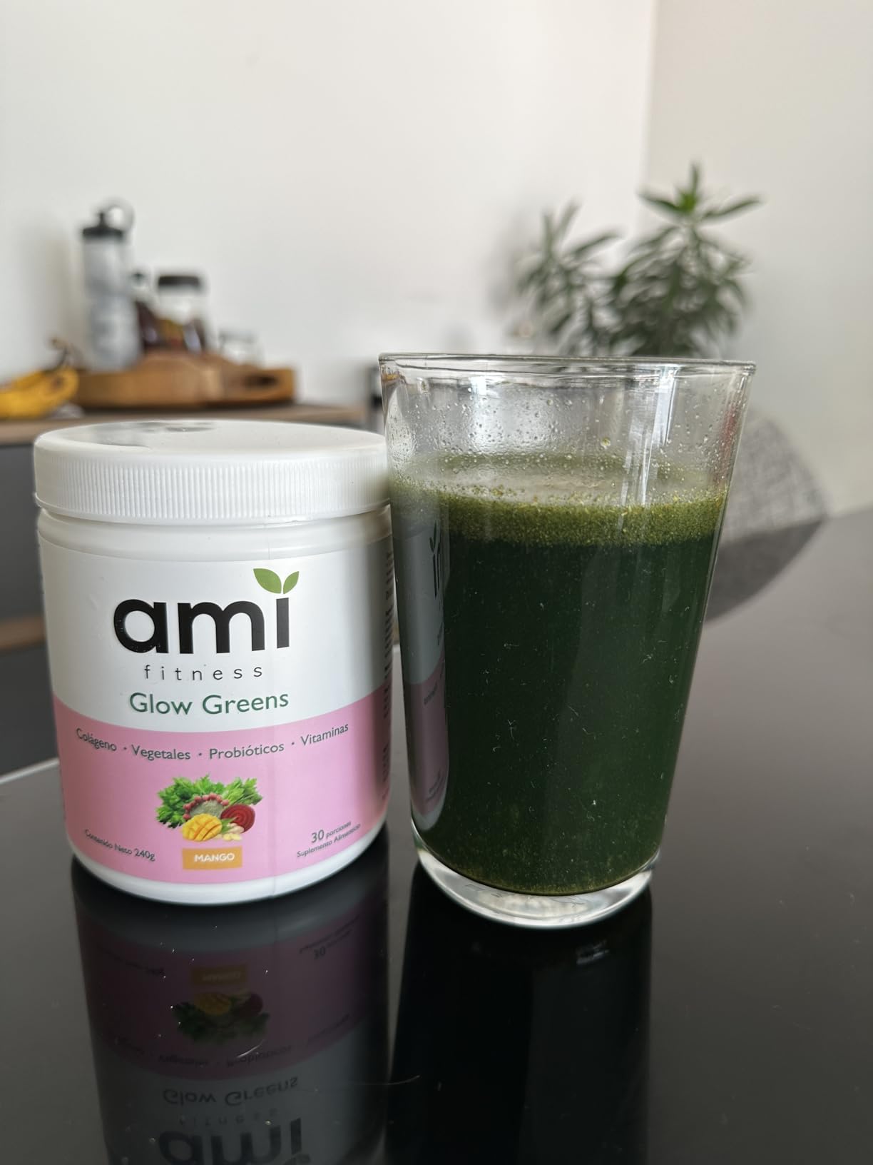 Ami Glow Greens preparado en vaso