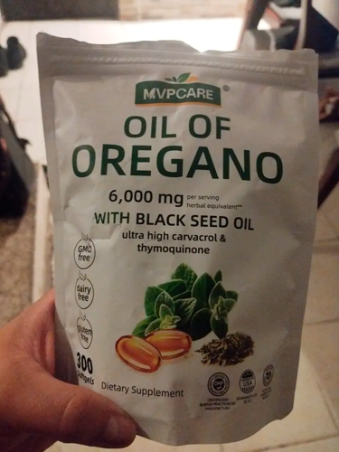 Suplemento de aceite de orégano